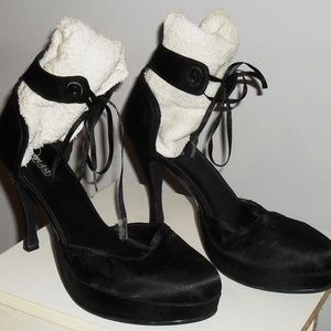 Vintage Black Ankle Strap/Cuff Pump SZ 9